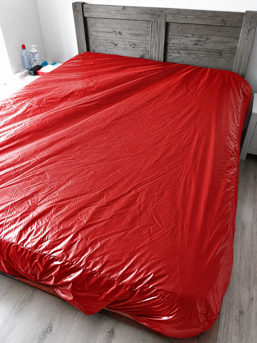 Shiny Nylon Bed Sheet Set with Pillow Covers